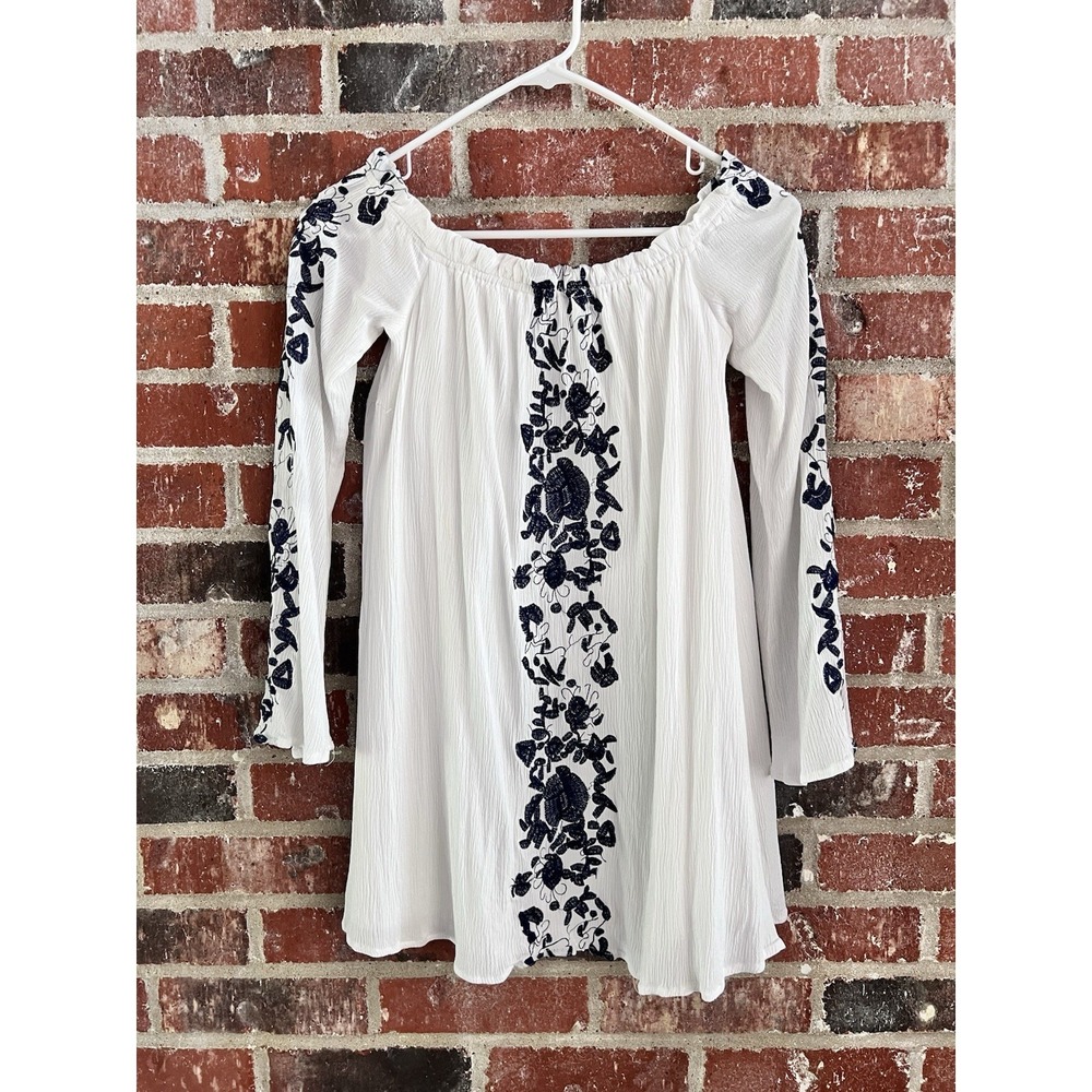 Tobi Boho Babe Embroidered‎ Shift dress size s